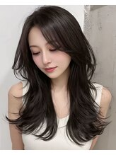 最新のトレンドヘア、小顔で可愛くなれる【似合わせカット】が大人気！ 縮毛矯正/前髪/髪質改善/豊川