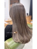 ミルクティーベージュ