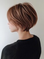 ドアーズ(Door's)&nbsp;30代40代ショート白髪染めグレイカラーボブ艶栄名駅伏見丸の内