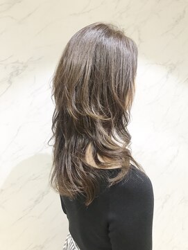 パティオン(PATIONN) トップふんわりくびれレイヤーロング【表参道青山原宿】