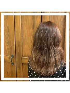 ルパラディ(leparadis) 【ベージュアッシュ×波ウェーブ】