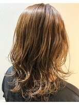 アトリア コースト 横浜(Atria Coast)&nbsp;【20代30代40代】ミディアムウェーブｘナチュラルベージュ