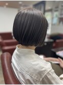 ミニボブ風ショートで”どん”