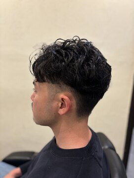 スカイマスターバーバー 渋谷(SKY MASTER BARBER) ルーズパーマ<理容室>[床屋/シェービング/渋谷］