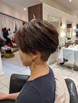 ルグランシャトー(Le grand chateau) 刈り上げショートボブ