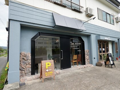 ワイエヌビーヘアー(y.n.b.hair)の写真