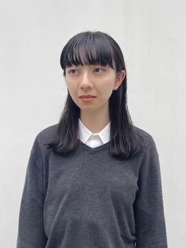 ハイ(HI) ワイドバングカット