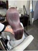 フェミニンで華やかな雰囲気のくすみパープルグレージュ【別府】