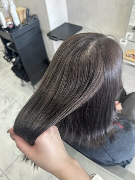 キング(K!ng) 縮毛矯正髪質改善ハイライトレイヤーカット楠葉美容室エクステ