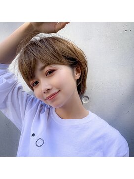 ギッシュ イオン小牧店(guiches) 髪質改善・大人女性の王道ショート！