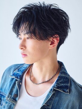 リップス 表参道店(LIPPS) フェザーパーマセンターパート