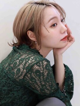 スペシャルオオサカ 難波店(Special OSAKA) ショートレイヤー/ブリーチカラー/ブラウンベージュ