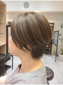 白髪ぼかしハイライトショート