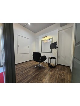 【メンズ専門店/駐車場有】メンズのプロが、ONとOFFを使い分けた清潔感のあるスタイルを提案してくれる！