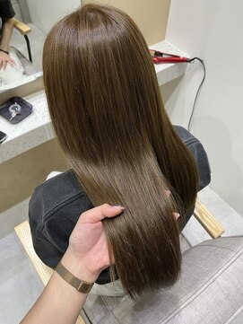 ジーナ 大宮(Zina) ブリーチなしオリーブベージュ