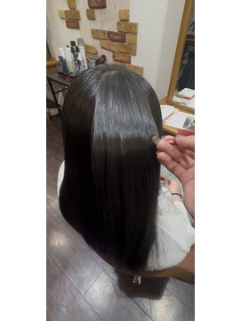 レブル(Re BuLL) ツヤツヤ　縮毛矯正