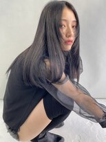 ラヴィ(Lavie)&nbsp;韓国ヘアーハッシュカットレイヤーカットハイライトカラー