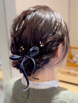 フォーエス(4S)&nbsp;シンプルなシニヨン　～結婚式お呼ばれヘアアレンジ～