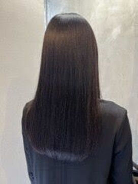 ティティアンバイイザ(titian by IZA) 〇髪質改善ストレートツヤ髪顔周りレイヤー