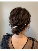 リトルガーデン(Little Garden)&nbsp;肩上でもできる◎シニヨン風アレンジ