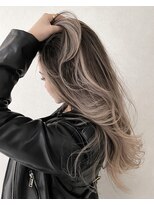 ロクス(LOUCS)&nbsp;ホワイトグレーバレイヤージュ