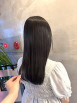 リリアーナ(LILIANA)&nbsp;ラベンダーグレージュ　グレージュ　ブリーチ　ヘアカラー