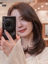 ヴィヴィッド オモテサンドウ(ViViD omotesando)&nbsp;【仕事中も可愛い】セミロングレイヤー/マロングレージュ