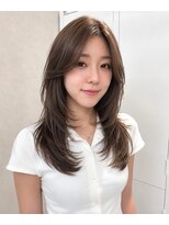 フォト 武蔵小杉(foto) ナチュラルミディアムレイヤー/ハッシュカット/オリーブ