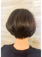 【40代お客様】 バックをよりふんわり見せるショートボブ