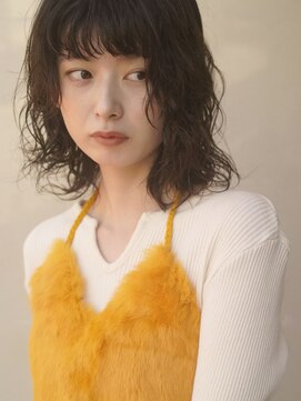 レジュアル(RESSUAL) カーキグレージュ ボブ 大人かわいい フェザーバング