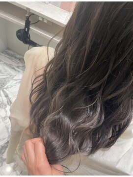 レビジュヘアー(LEVIJU HAIR) グレージュ×ハイライト♪