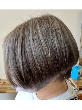 サロンドココロ(SALON DE CoCoRo) グレージュヘアカラー