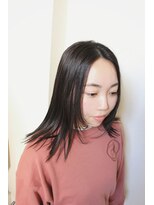 ビアージュ(Viage)&nbsp;:ストレートヘア　:ナチュラル外はね　:顔まわりレイヤー