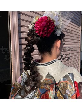 セントジョージ ツインテールアレンジ