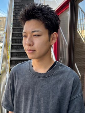 アイズ 海老名(AIZU) スパイキーショート メンズショート メンズカット 眉毛