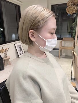 リグリー(regree) ミニボブ/切りっぱなしボブ/ハイトーン/髪質改善