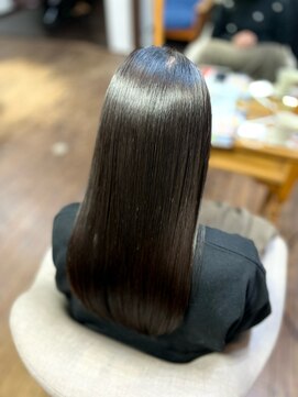 ラクレ(d.la cle) さらつやな髪質改善ストレートパーマ【ラクレ/西大分】