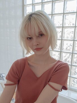 ポイントファイブバイソレイユ 豊橋駅前大通店(.5 by SOLEIL) ハイトーン切りっぱなしボブ