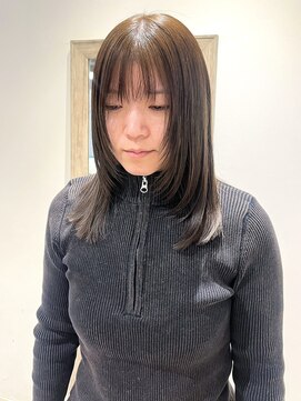 エミス バイ メルト 吉祥寺(emis by melt) 【吉田江梨】レイヤーカット透明感カラーオリーブベージュ吉祥寺