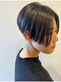 大人可愛い20代30代40代黒髪前下がりひし形小顔ボブ丸みショート