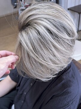 ブレイズヘアー(BLAZEhair) 【色落ちしてもキレイ】ホワイトバレイヤージュ×ブリーチ3回