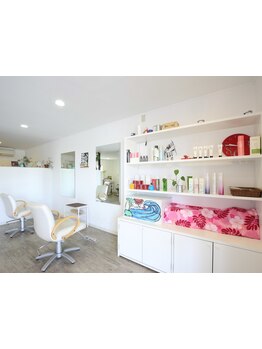 【木津川/白髪染め】気になる白髪も自然なカラーに♪明るく染まる白髪染めもオーダー多数！