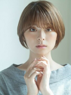 エミュ 表参道 青山(emu) 【emu井上信洋】ナチュラルでやわらかい丸みショート【エミュ】