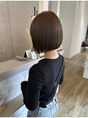 初夏のラインボブ×艶ベージュブラウン/ワンカラー/20、30代