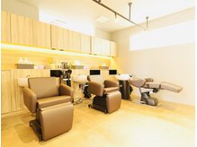 アグ ヘアー シー 仙台港店(Agu hair s’ii)の雰囲気（ゆったりくつろげる居心地のいい空間です♪）