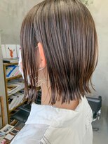 テトヘアー(teto hair) 前下がりボブ、外ハネボブ、オリーブベージュ、イルミナカラー