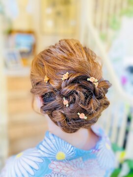 美容室 ティンカーベル 浴衣ヘア