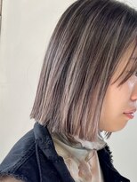 ヨッカ(YOCCA)&nbsp;ボブとバレイヤージュ