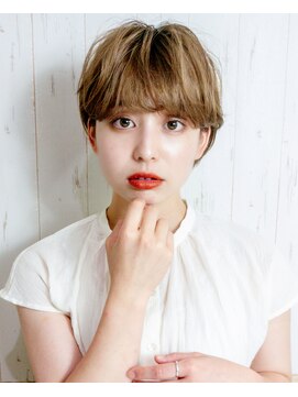 ティアラ 桜木町(TIARA) 大人可愛いマッシュショート20代30代40代ハイトーンショートボブ