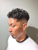 スタンドバーバー 柏(STAND BARBER)&nbsp;ダークアッシュ/アッシュブラック/カルマパーマ/ベリーショート